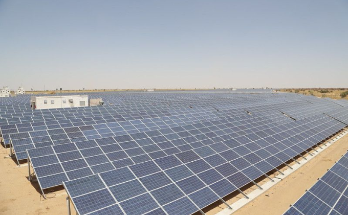 The deserts of Rajasthan have long been known for their spare beauty and their intense sunshine. Now that sun is being turned into a surge of solar power expansion that may one day power not just Rajasthan but a wide swath of India with clean energy. Photo by: Jitendra Parihar/Thomson Reuters Foundation The deserts of Rajasthan have long been known for their spare beauty and their intense sunshine. Now that sun is being turned into a surge of solar power expansion that may one day power not just Rajasthan but a wide swath of India with clean energy. Photo by: Jitendra Parihar/Thomson Reuters Foundation
