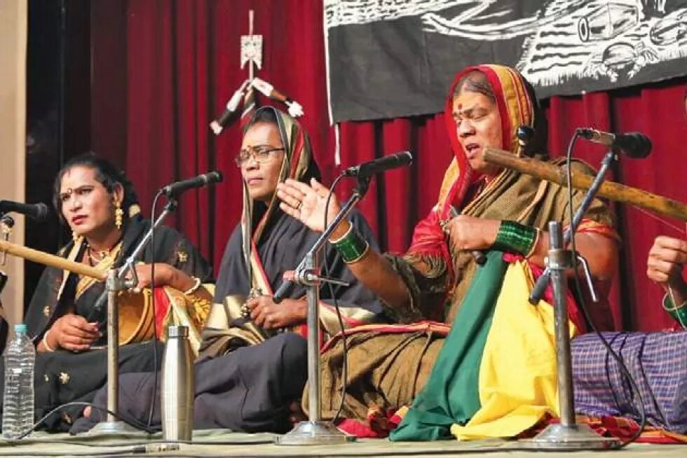 Jogappas in concert