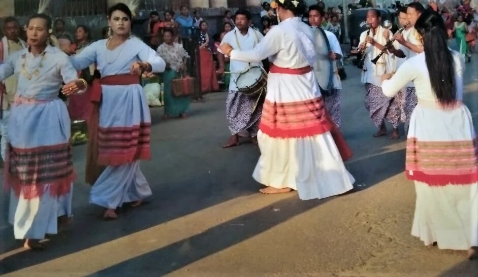 A group of Nupa Amaibi dancing on the road in Lai Mapan Thokpa (the day when the deity visiting outside the temple).